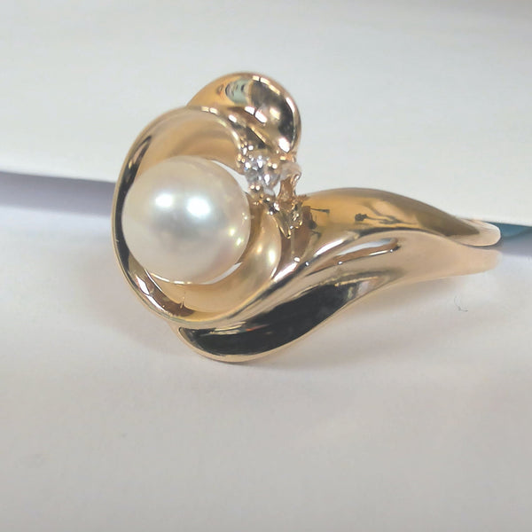 14k 6.5mm Cultured Pearl & Melee Diamond Ring