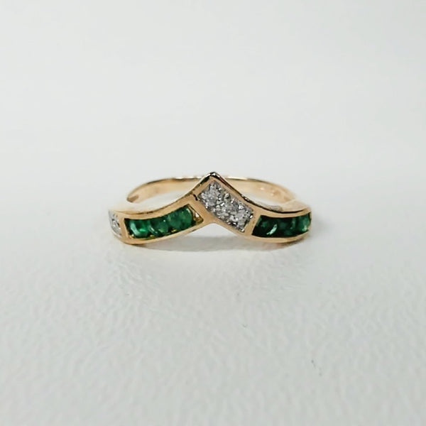10K Emerald & Diamond "V" Ring