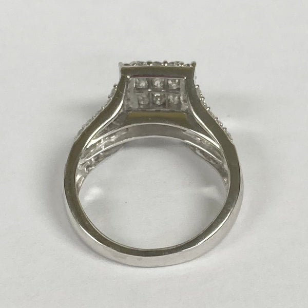 10K 1.00TW Princess & Round Diamond Cluster Ring