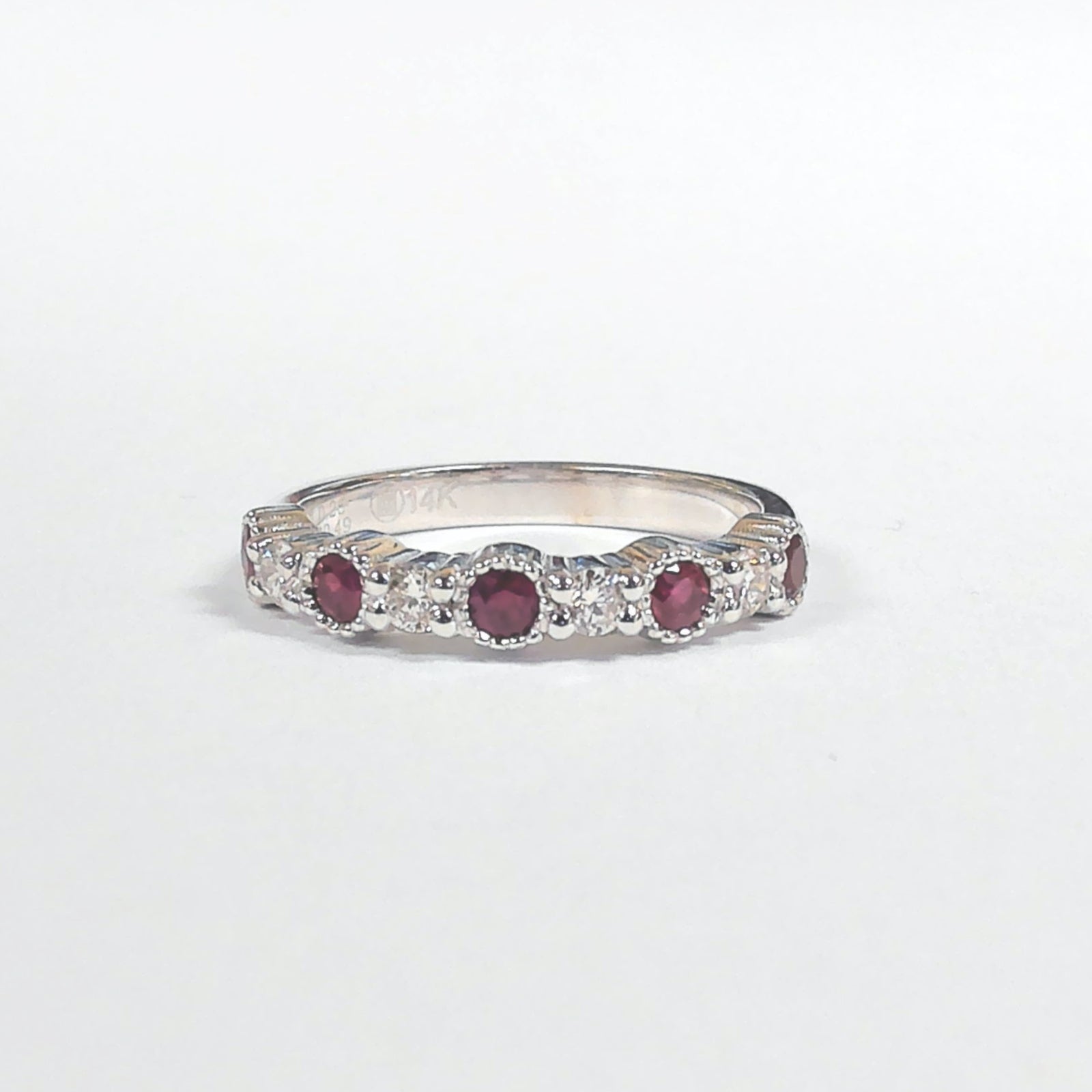 14KWG Ruby & Diamond Milgrain Band