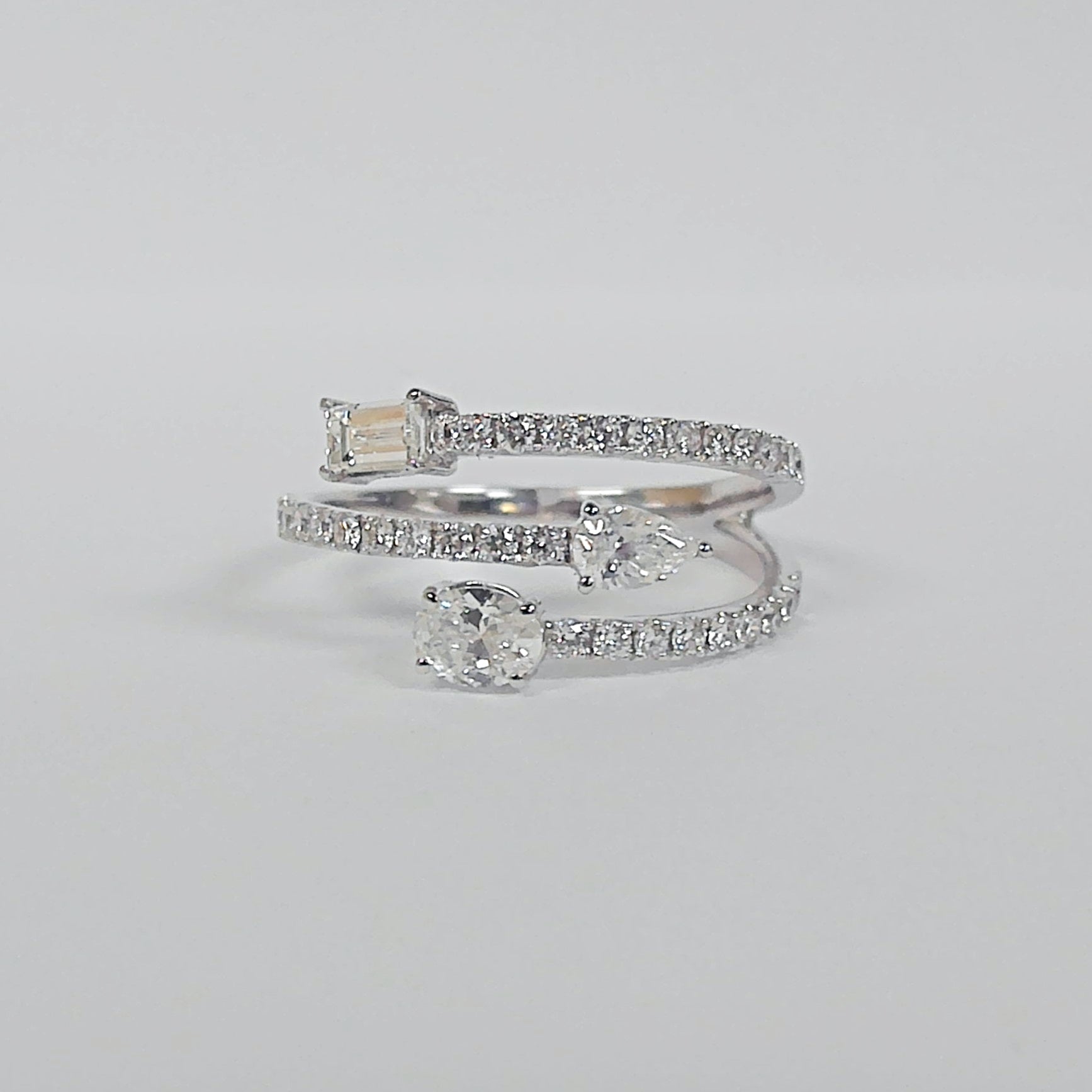 14K Baguette, Oval & Pear Diamond Double Negative Space Ring