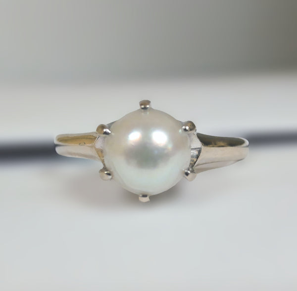 14k White Gold Pearl Ring