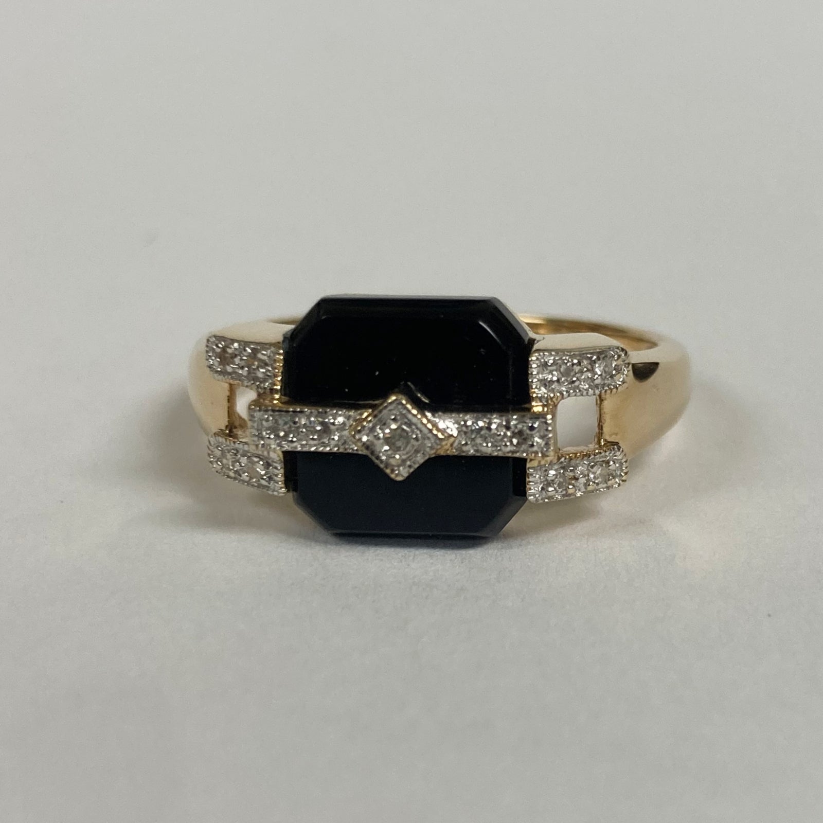 14k Black Onyx & Diamond Ring