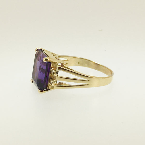 14K Emerald-Cut Amethyst & Melee Diamond Ring