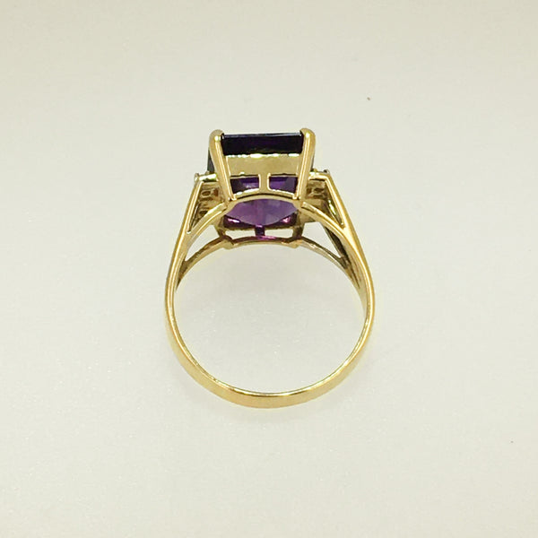 14K Emerald-Cut Amethyst & Melee Diamond Ring