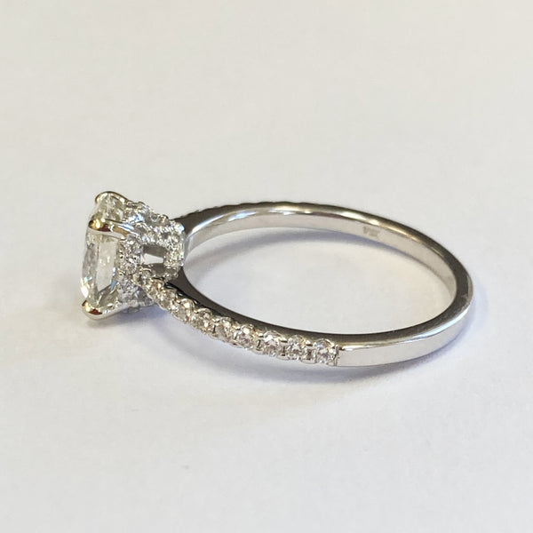 14KWG 1.45TW LAB GROWN Oval Diamond Engagement Ring