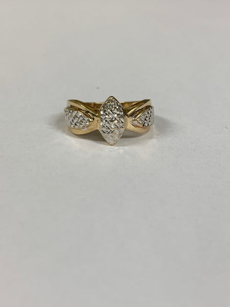 14k Diamond-Cut Fashion Ring