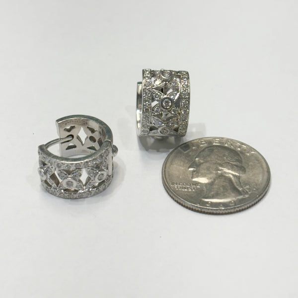 14K (1.33TW) Diamond Hinged Huggie Hoop Earrings