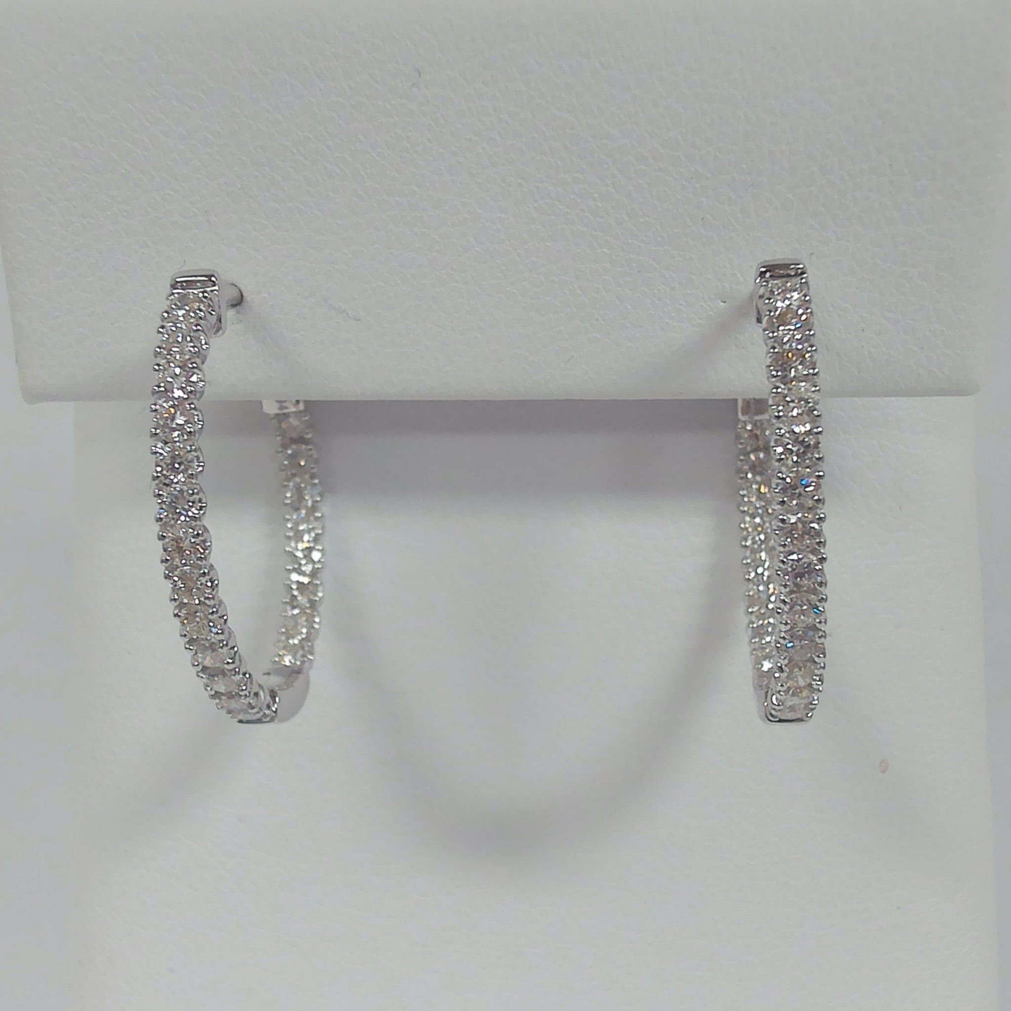 14KWG .94TW Diamond Oval Inside/Outside Hoops