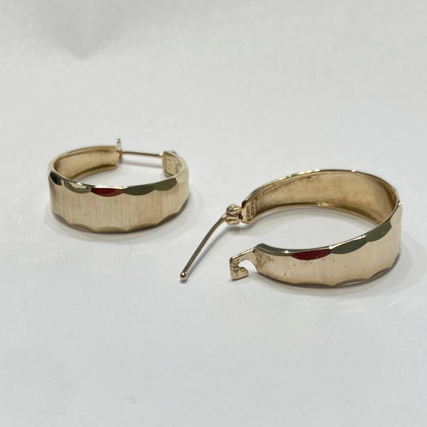 14k Diamond-Cut/Brushed Hoop Earrings