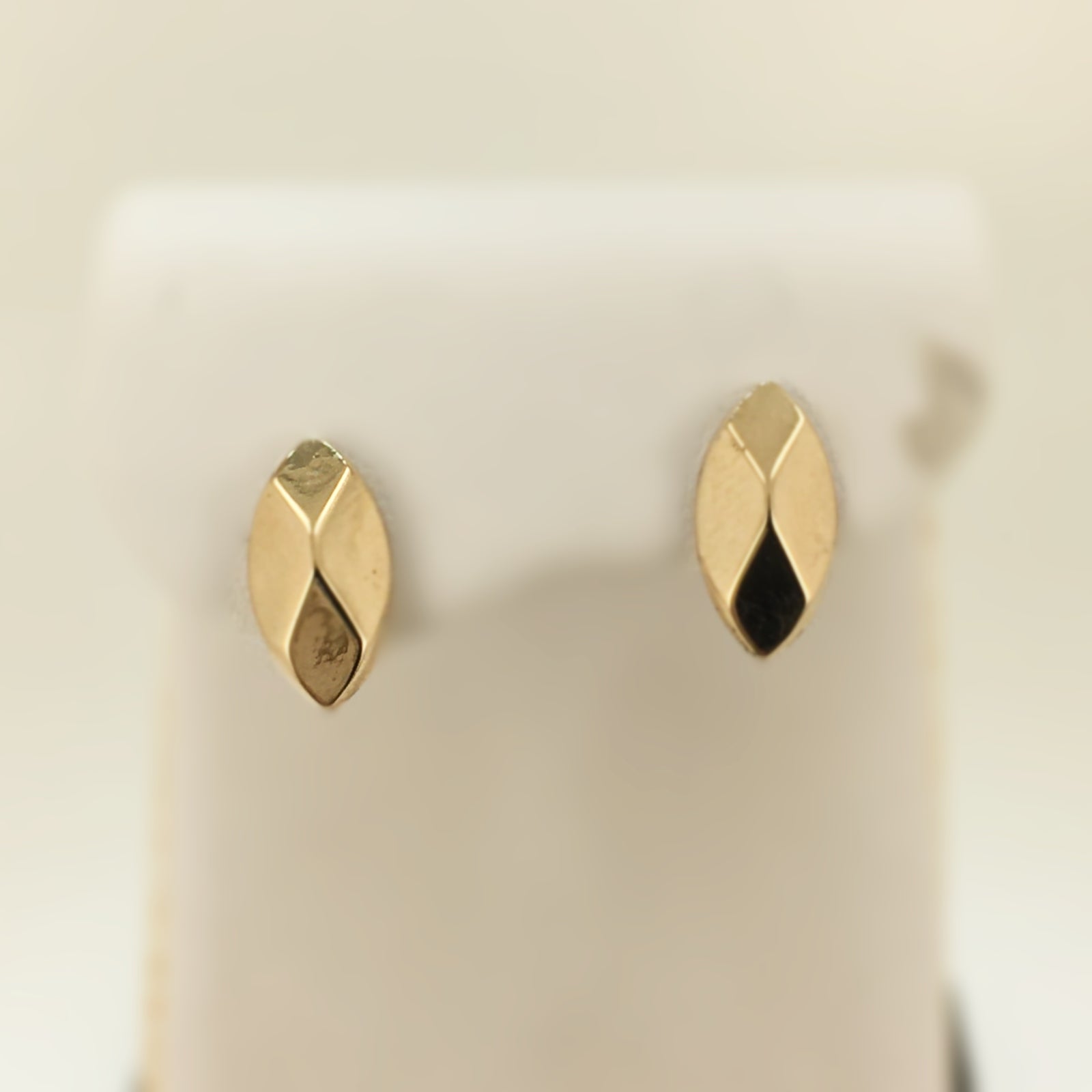 14k Diamond-Shaped Post Earrings