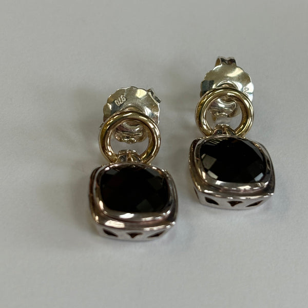 Sterling(970)/18K Onyx Post Earrings