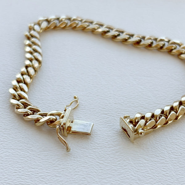 7.5" 10K 10.2GR Wide Hollow Curb Bracelet