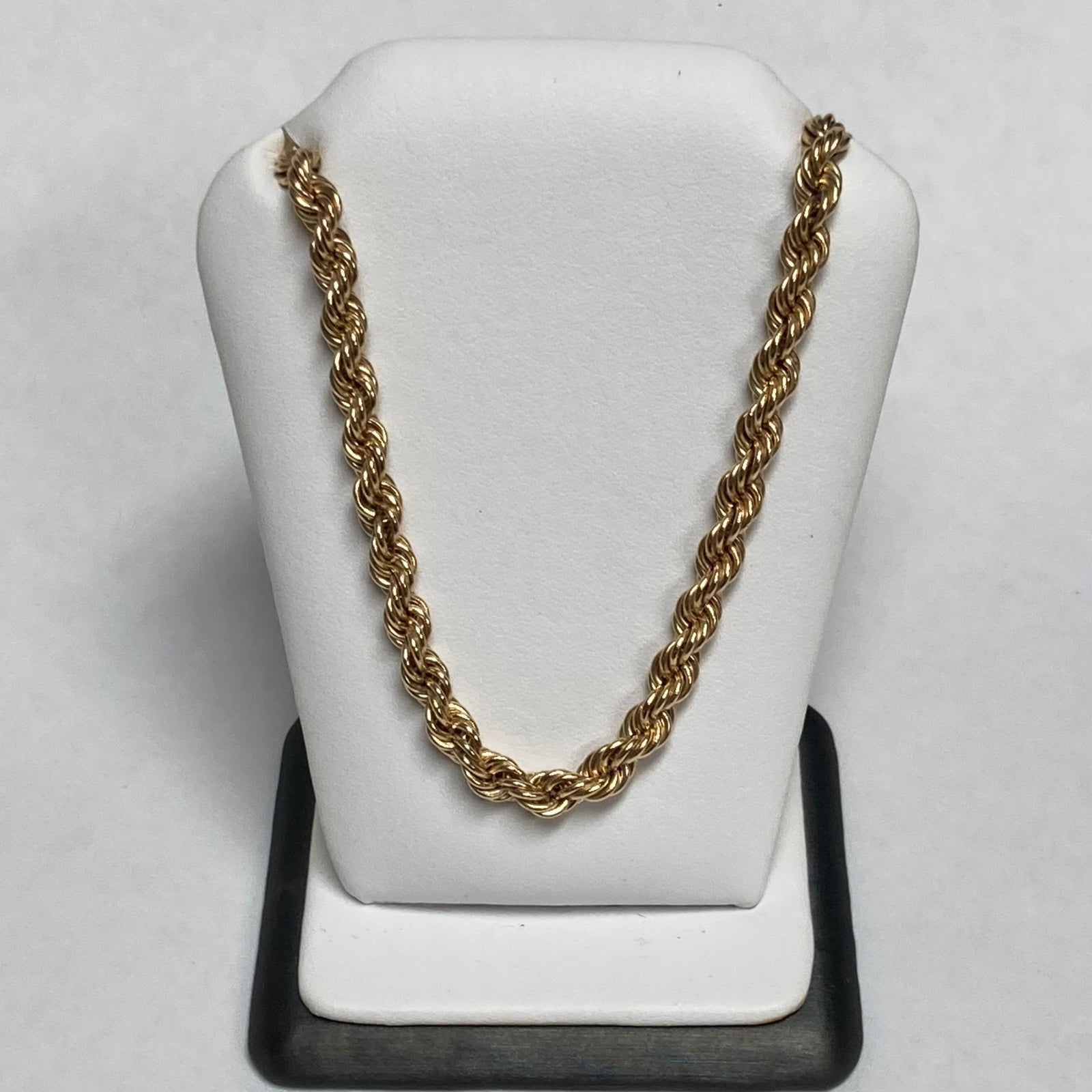 27.5" 14KYG 30.5 grams Semi-Solid Rope Chain