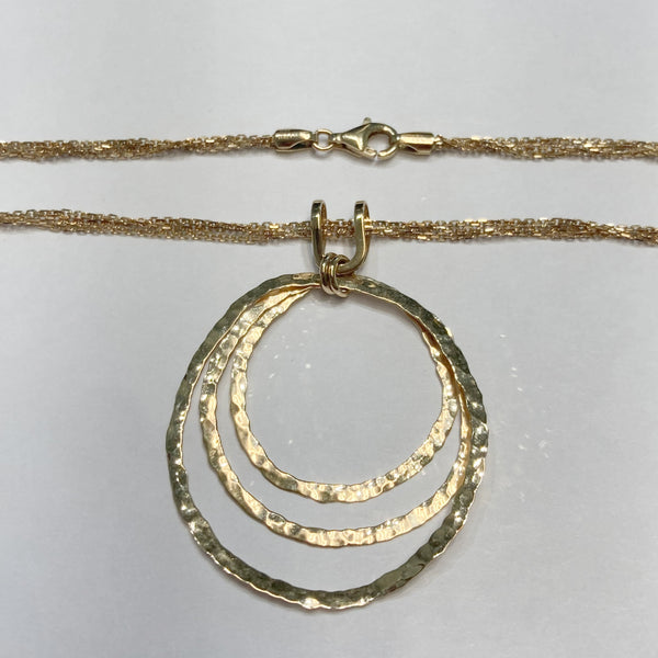 16" 14KYG 3-Strand Chain & Hammered Circle Pendant