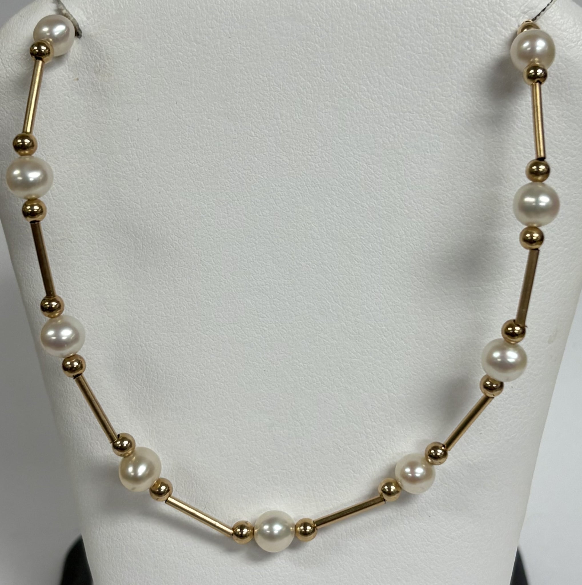 18" 14K Oval Freshwater Pearl, Gold Bead & Bar Link Necklace