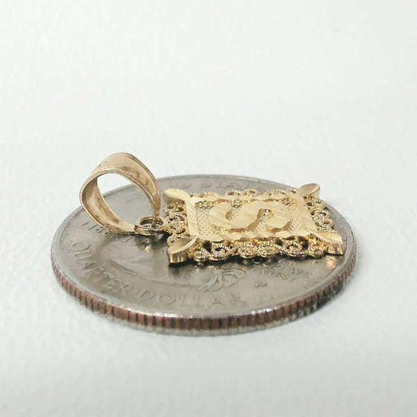 10K "S" Initial Charm