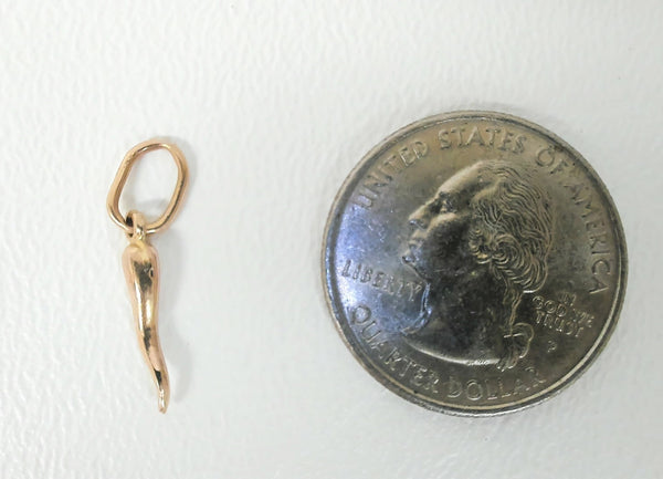 14K 0.4GR Italian Horn