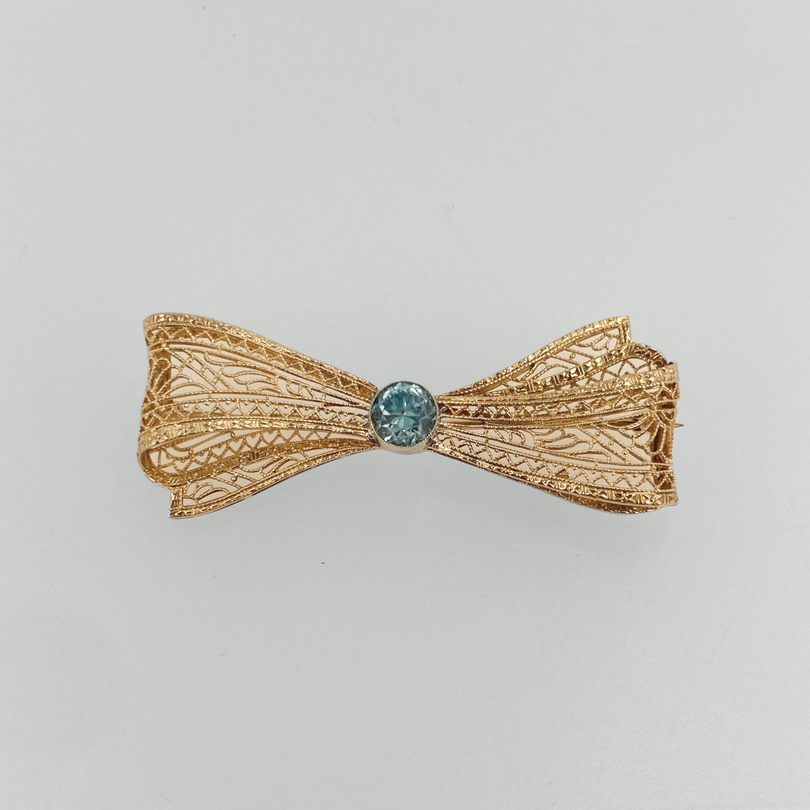 14K Blue Zircon Filigree Bow Pin