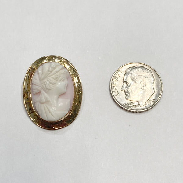 10KYG Cameo Brooch