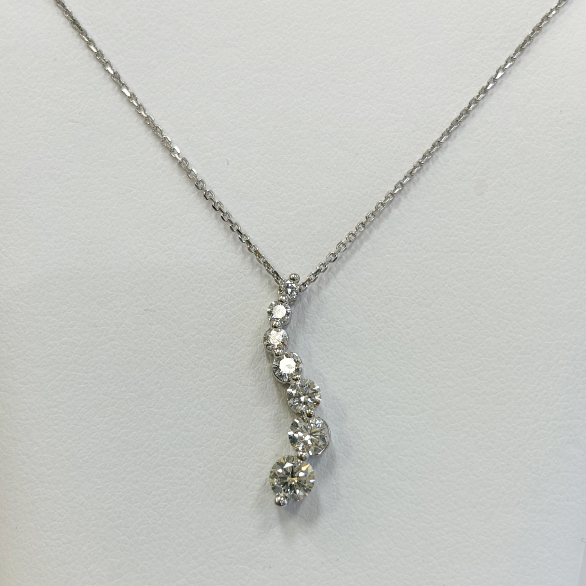 18" 14k 7-Diamond Journey Necklace