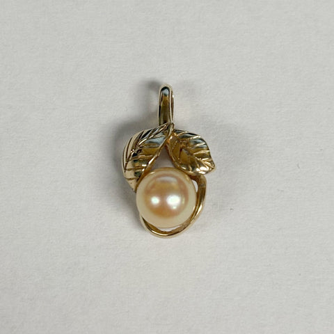 14k Cultured Pearl Pendant