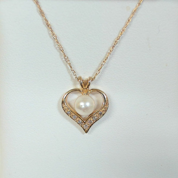 16" 14K Pearl Heart Necklace