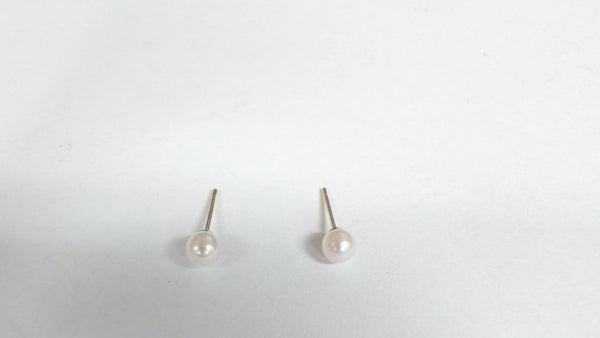 14k 4-4.5mm Cultured Pearl Japanese Akoya Post Earrings