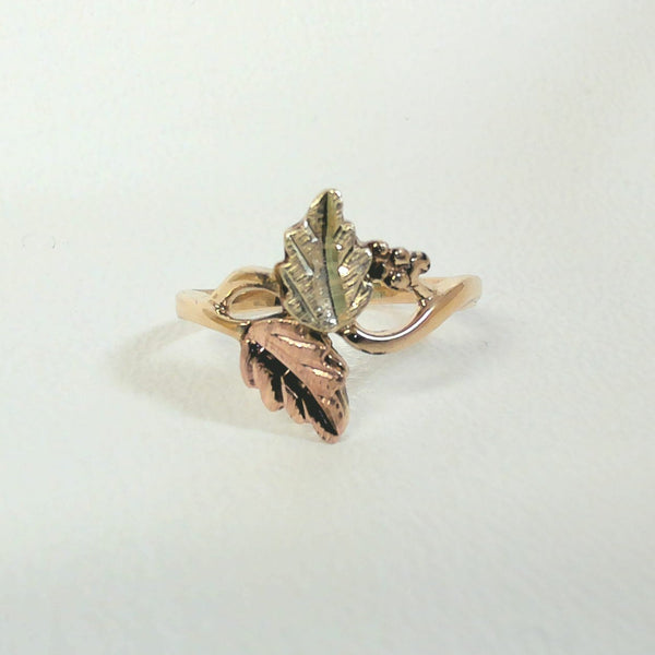 10K Tri-Color Leaf Ring