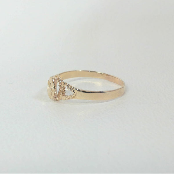 14K Diamond-Cut Ring