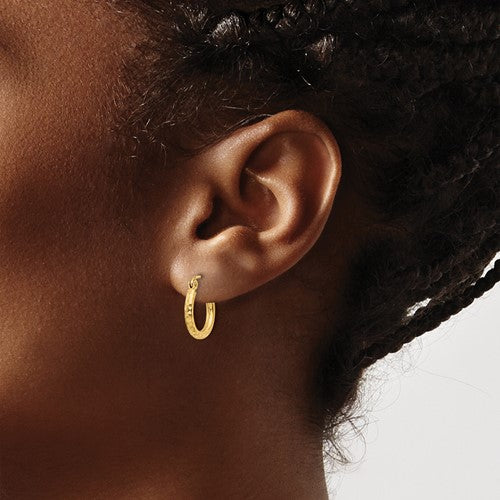 10KYG Diamond-Cut Round Tube Hoop Earrings