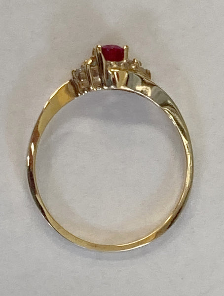 14KYG (5X3) Oval Ruby and Diamond Ring