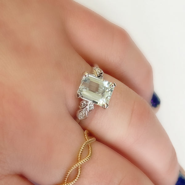 10KWG 1.85CT Aquamarine & Diamond Ring