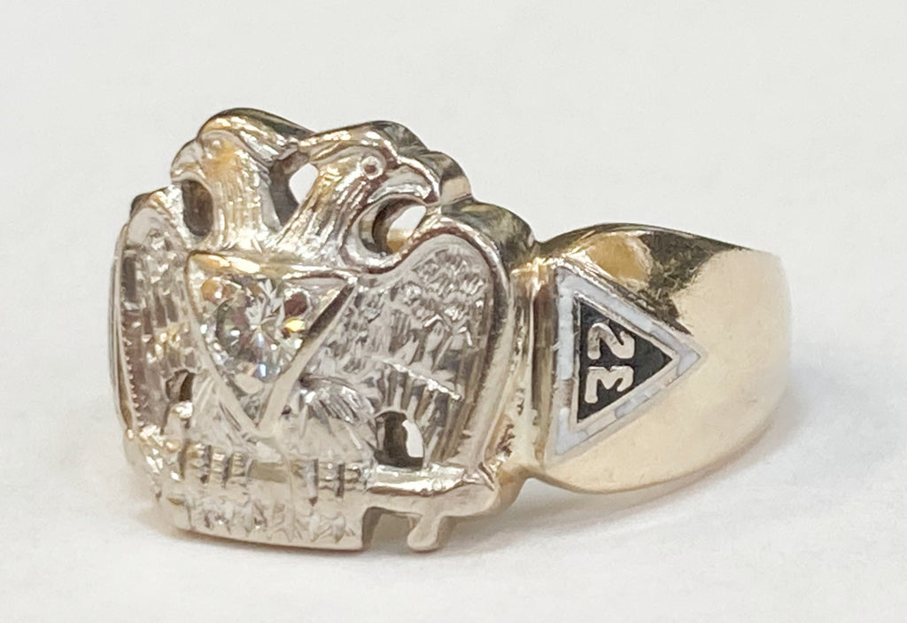 Mens Vintage 10K Yellow Gold Onyx Diamond Masonic Mason Ring ETC5596 - Etsy  | Masonic ring, Vintage men, The ring face