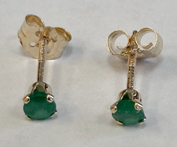 14KYG Emerald Stud Earrings