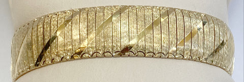 14k Polished/Diamond-Cut Wide Omega Bracelet