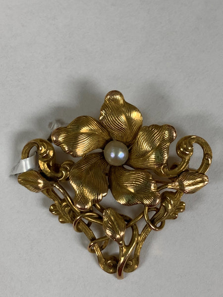 14K yellow gold Flower with Pearl Brooch