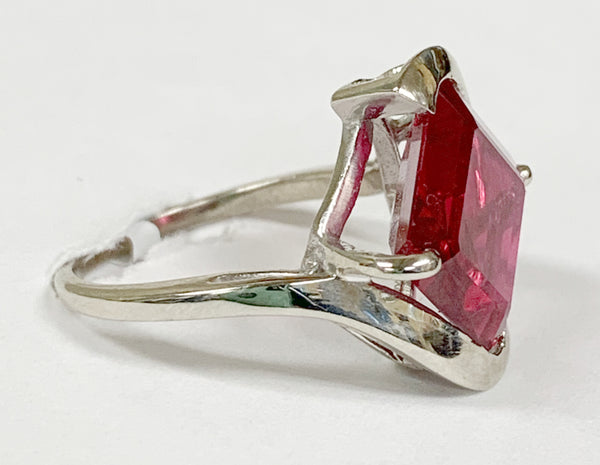 10k Synthetic Ruby Ring