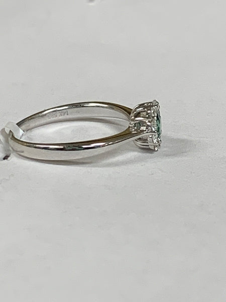 14k Green Garnet & Diamond Ring
