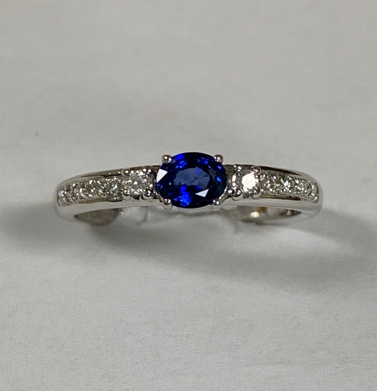 14K Blue Sapphire & Diamond Ring