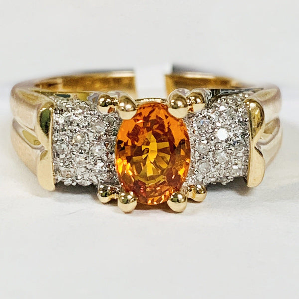 14k Oval Citrine & Melee Diamond Ring