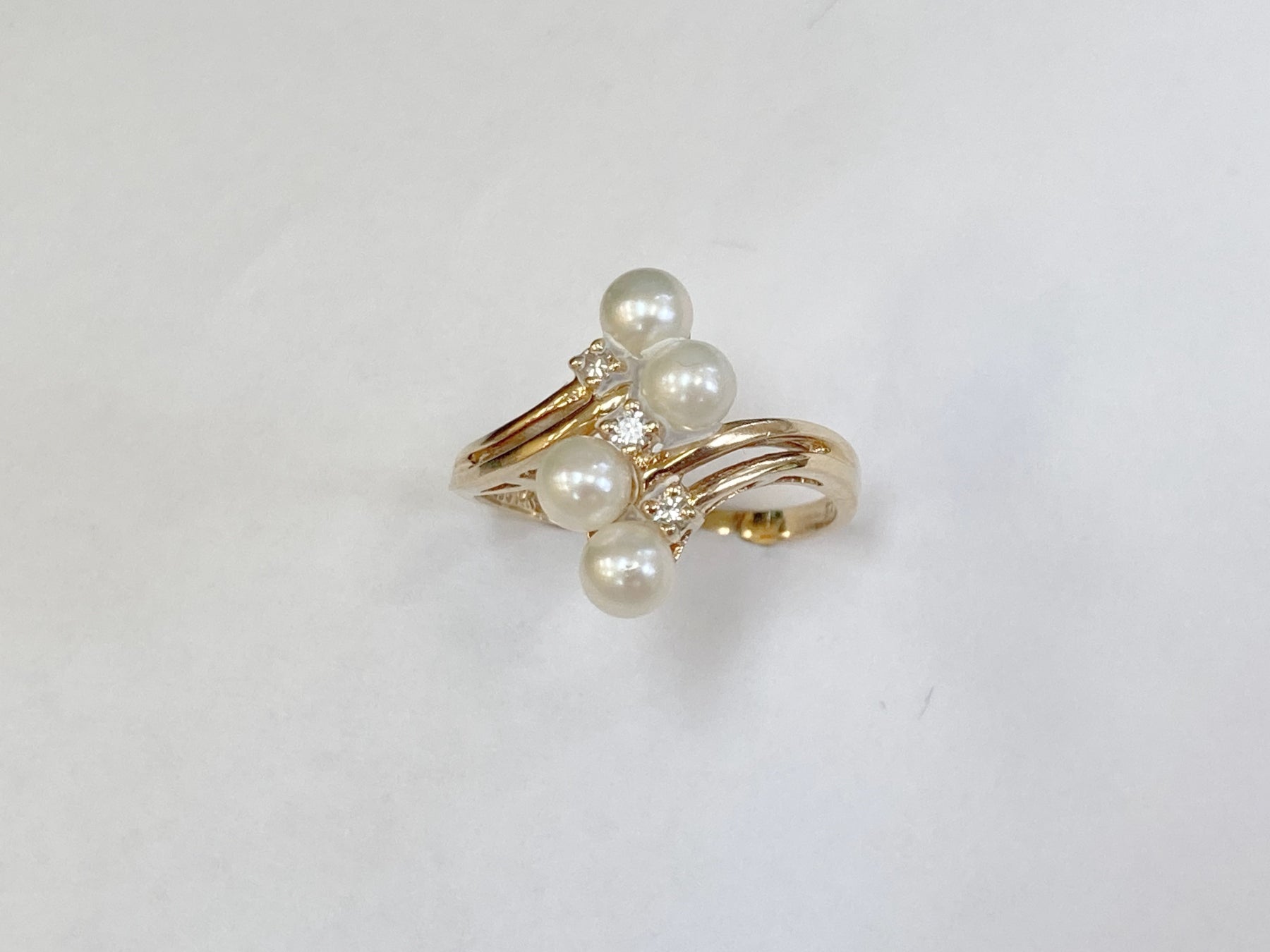 14k Cultured Pearl & Melee Diamond Ring