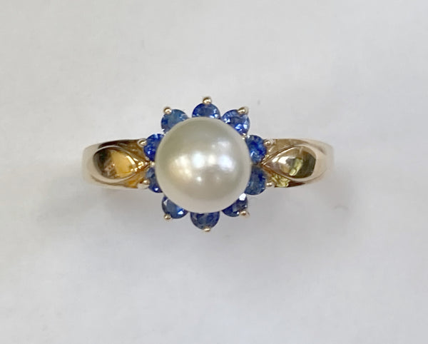 14KYG Pearl with Blue Sapphire Halo Ring